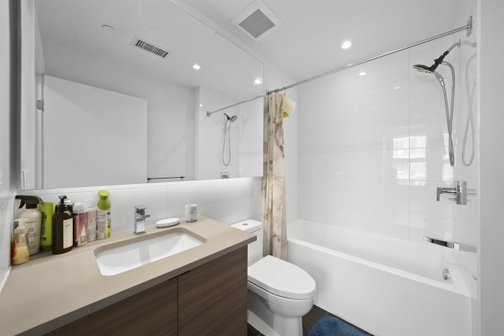 Photo 16 at 609 - 3438 Sawmill Crescent, South Marine, Vancouver East