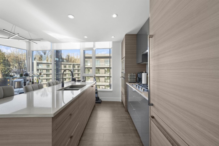 Photo 9 at 609 - 3438 Sawmill Crescent, South Marine, Vancouver East