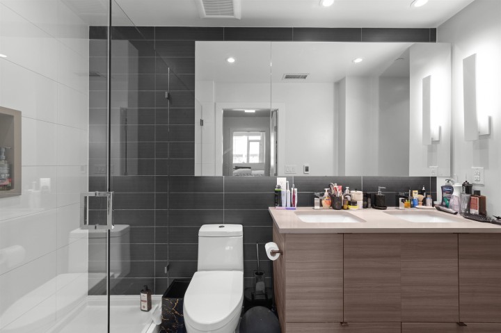 Photo 14 at 609 - 3438 Sawmill Crescent, South Marine, Vancouver East