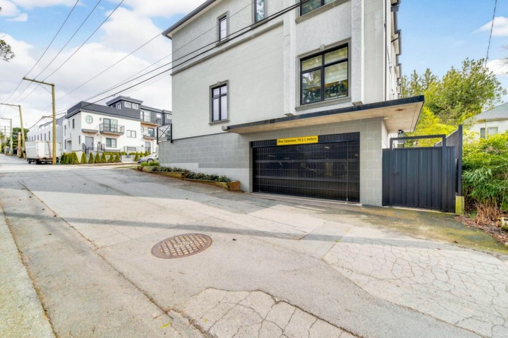 Photo 10 at 7709 Granville Street, South Granville, Vancouver West