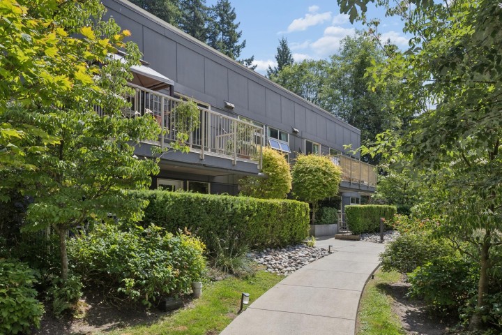 Photo 1 at 102 - 2832 Capilano Road, Capilano NV, North Vancouver