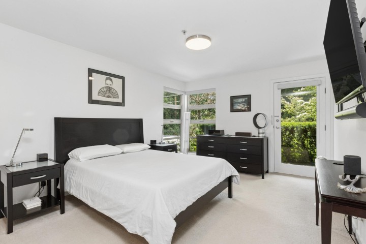 Photo 18 at 102 - 2832 Capilano Road, Capilano NV, North Vancouver