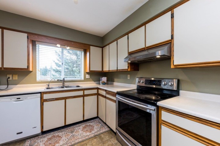 Photo 12 at 475 Orwell Street, Lynnmour, North Vancouver