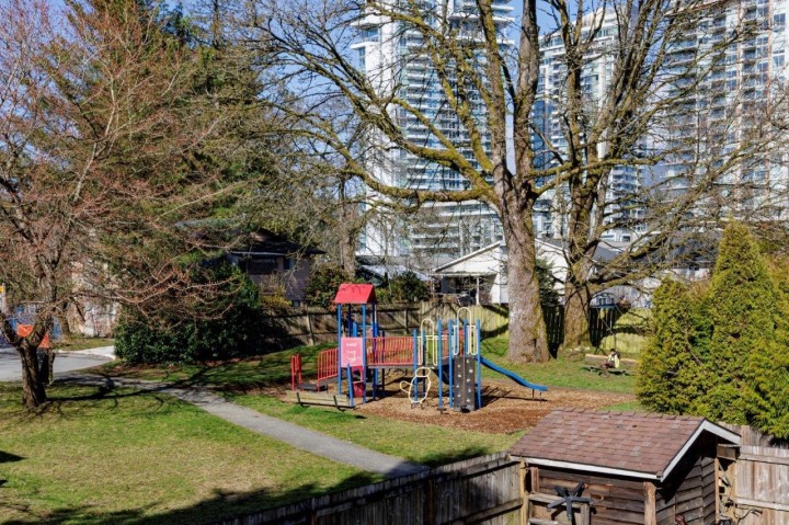 Photo 20 at 475 Orwell Street, Lynnmour, North Vancouver