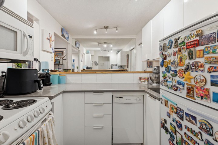 Photo 9 at 107 - 350 E 5th Avenue, Mount Pleasant VE, Vancouver East