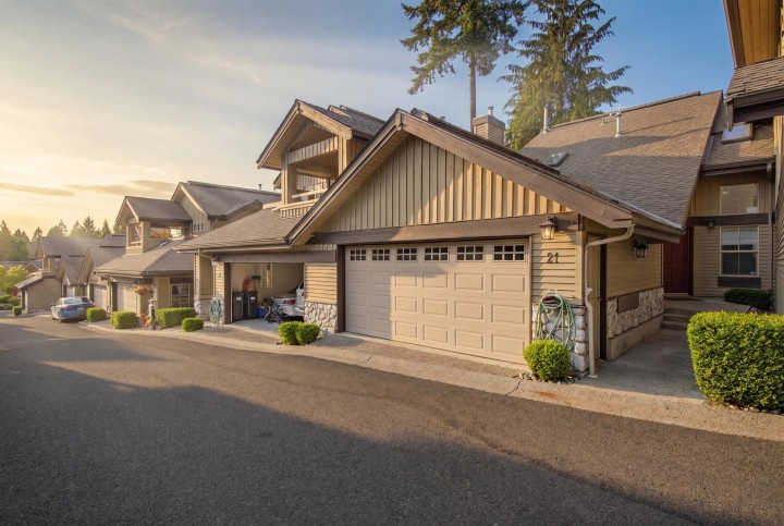 Photo 1 at 21 - 1550 Larkhall Crescent, Northlands, North Vancouver