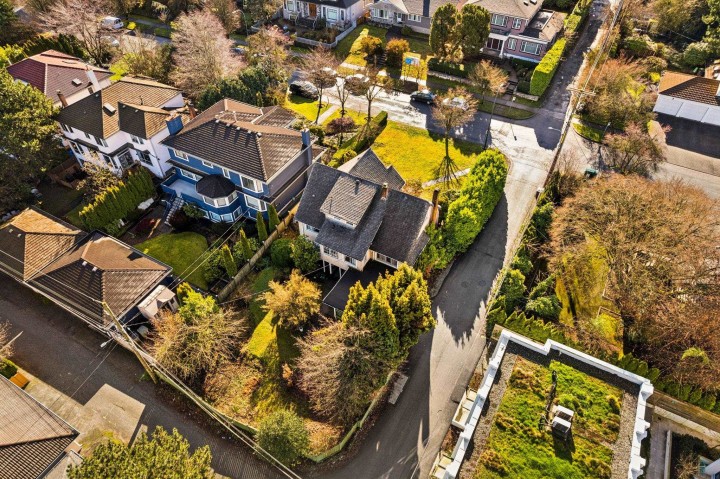 Photo 9 at 475 W 27th Avenue, Cambie, Vancouver West