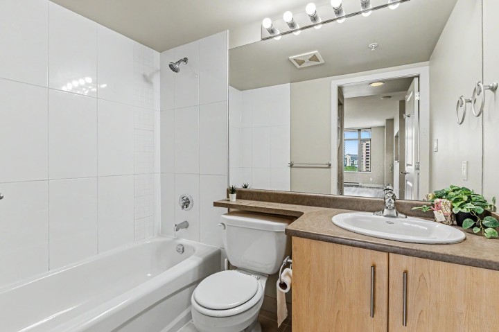 Photo 16 at 1202 - 3660 Vanness Avenue, Collingwood VE, Vancouver East