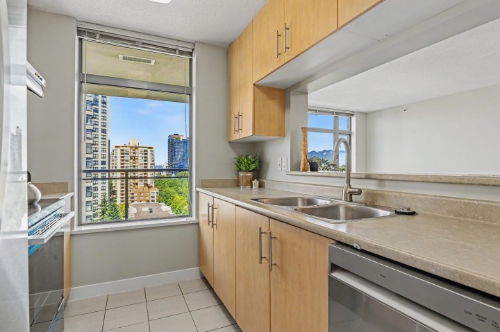 Photo 14 at 1202 - 3660 Vanness Avenue, Collingwood VE, Vancouver East