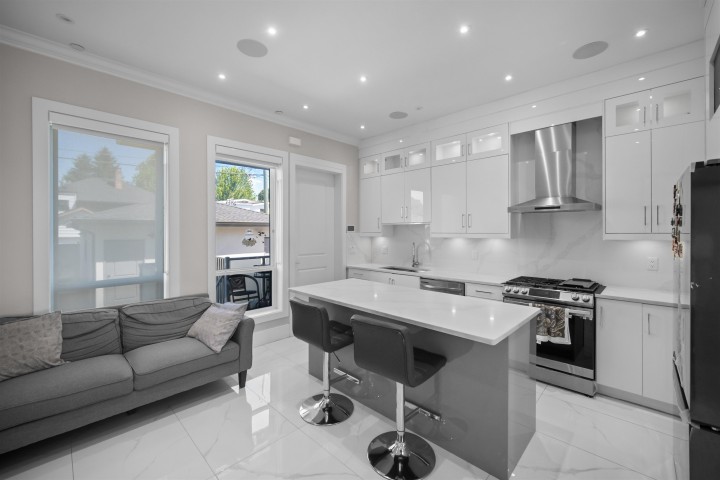 Photo 9 at 1475 E 55th Avenue, Fraserview VE, Vancouver East