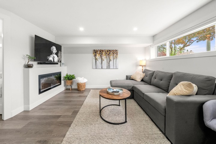 Photo 17 at 1120 Wellington Drive, Lynn Valley, North Vancouver