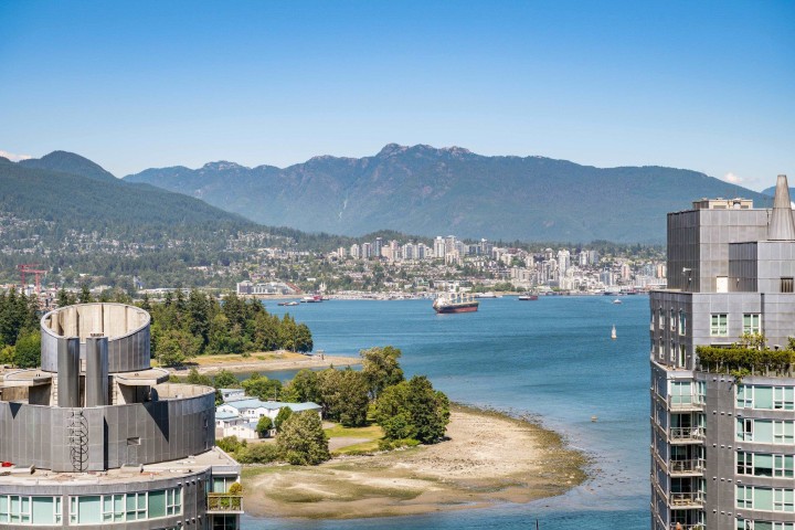 Photo 22 at 2303 - 620 Cardero Street, Coal Harbour, Vancouver West