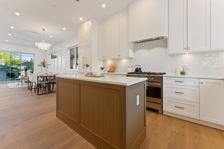 Photo 6 at 2578 E 4th Avenue, Renfrew VE, Vancouver East
