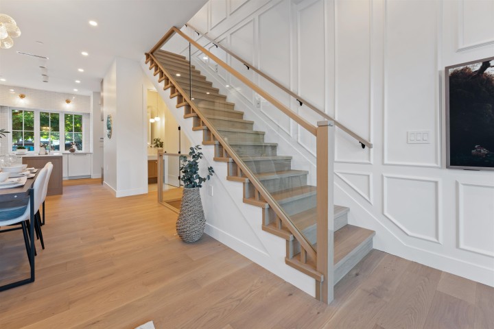 Photo 12 at 2578 E 4th Avenue, Renfrew VE, Vancouver East
