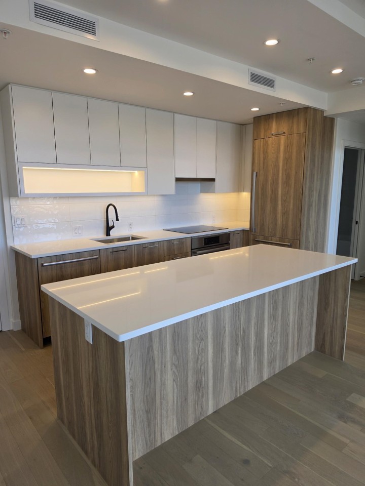 Photo 1 at 504 - 8398 Oak Street, Marpole, Vancouver West