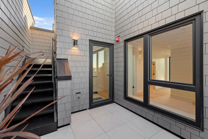 Photo 19 at 595 W 29th Avenue, Cambie, Vancouver West