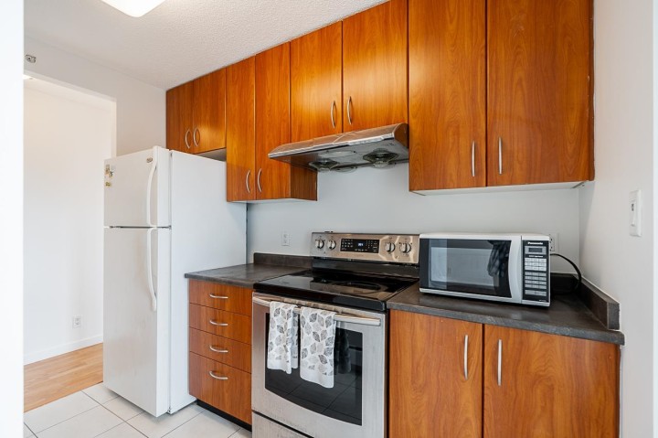 Photo 12 at 2409 - 3663 Crowley Drive, Collingwood VE, Vancouver East