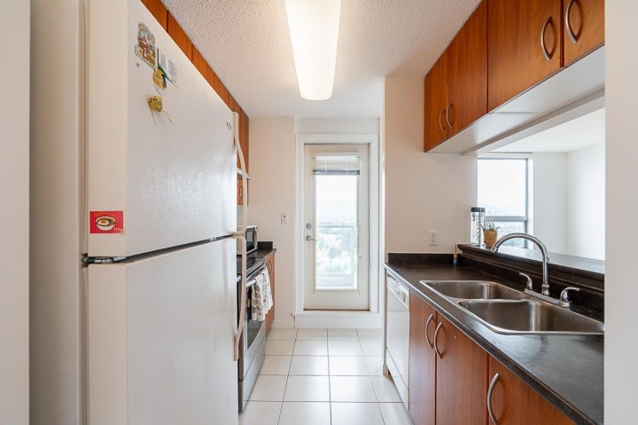 Photo 10 at 2409 - 3663 Crowley Drive, Collingwood VE, Vancouver East