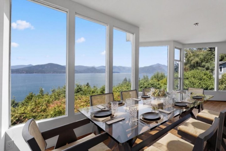 Photo 3 at 150 Panorama Road, Lions Bay, West Vancouver