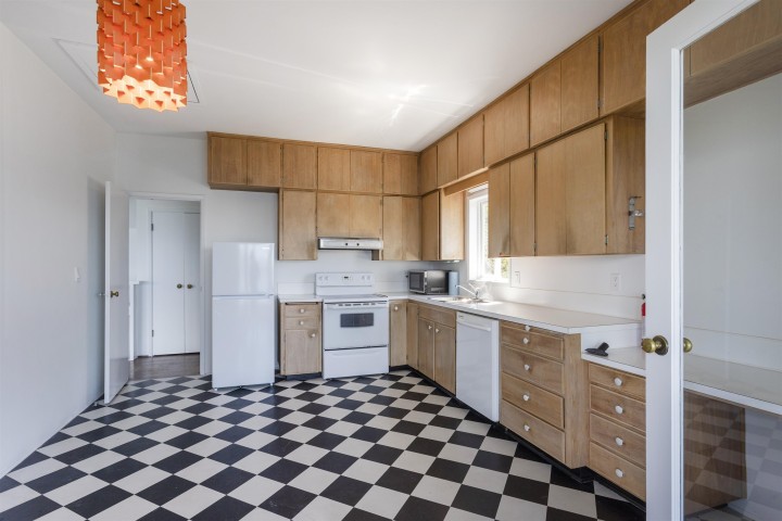 Photo 9 at 150 Panorama Road, Lions Bay, West Vancouver