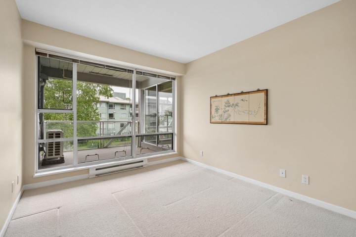 Photo 12 at 305 - 1990 E Kent Avenue South, South Marine, Vancouver East