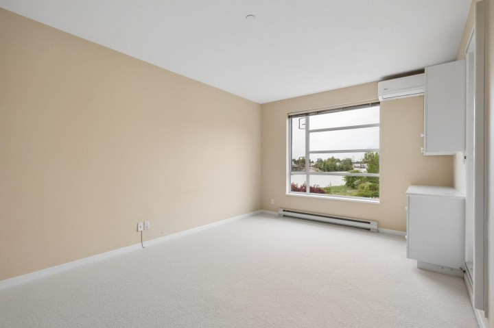Photo 10 at 305 - 1990 E Kent Avenue South, South Marine, Vancouver East