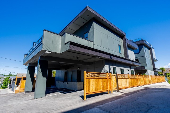 Photo 2 at 1 - 678 E 22nd Avenue, Fraser VE, Vancouver East