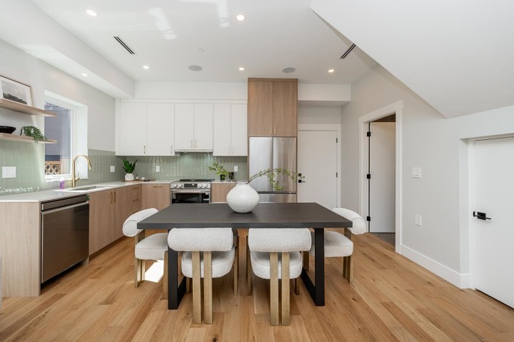 Photo 10 at 1 - 678 E 22nd Avenue, Fraser VE, Vancouver East