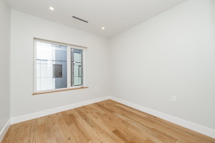 Photo 10 at 2 - 678 E 22nd Avenue, Fraser VE, Vancouver East