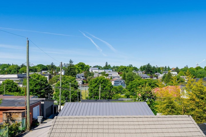 Photo 19 at 2 - 678 E 22nd Avenue, Fraser VE, Vancouver East