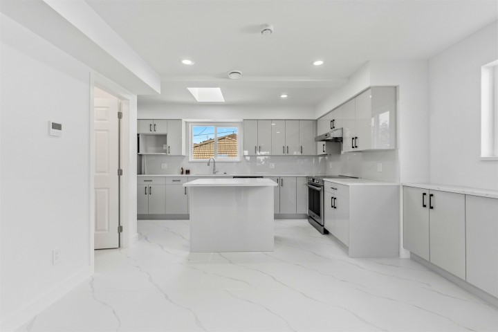 Photo 13 at 1761 E 57th Avenue, Fraserview VE, Vancouver East