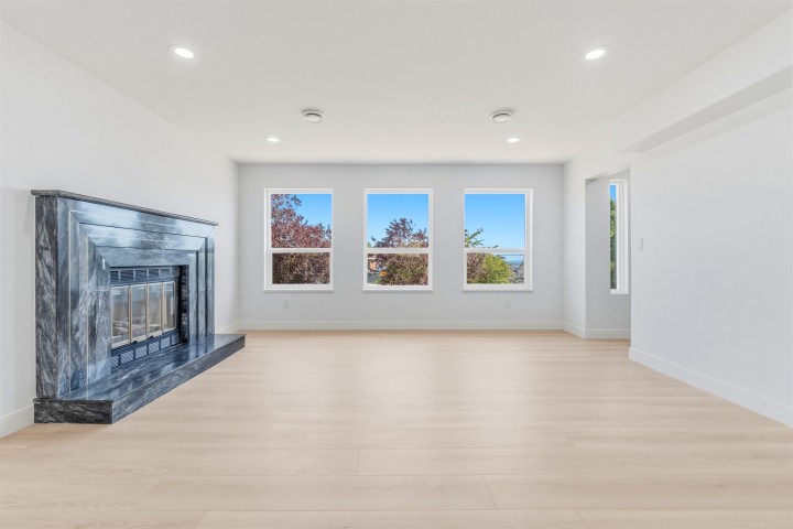 Photo 5 at 1761 E 57th Avenue, Fraserview VE, Vancouver East