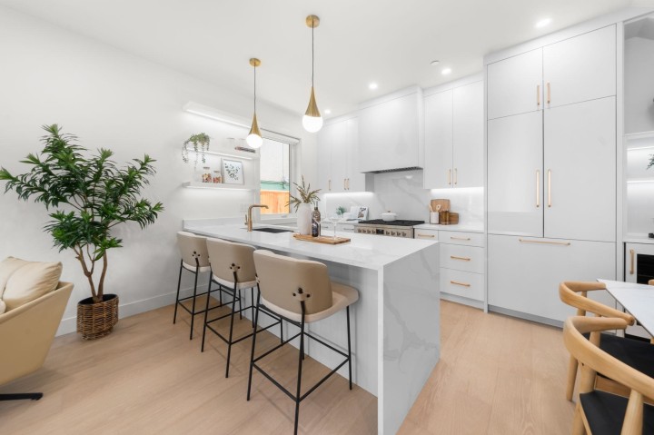 Photo 17 at 1 - 1582 E 2nd Avenue, Grandview Woodland, Vancouver East