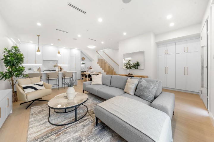 Photo 10 at 1 - 1582 E 2nd Avenue, Grandview Woodland, Vancouver East