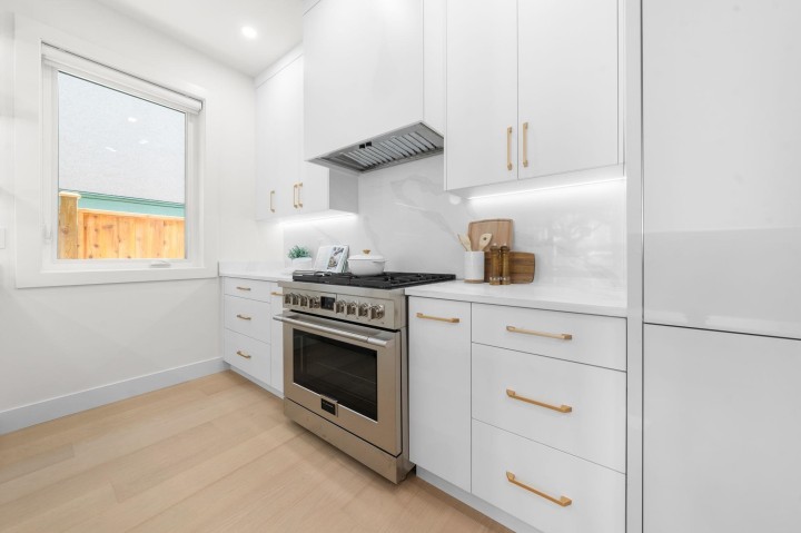 Photo 21 at 1 - 1582 E 2nd Avenue, Grandview Woodland, Vancouver East