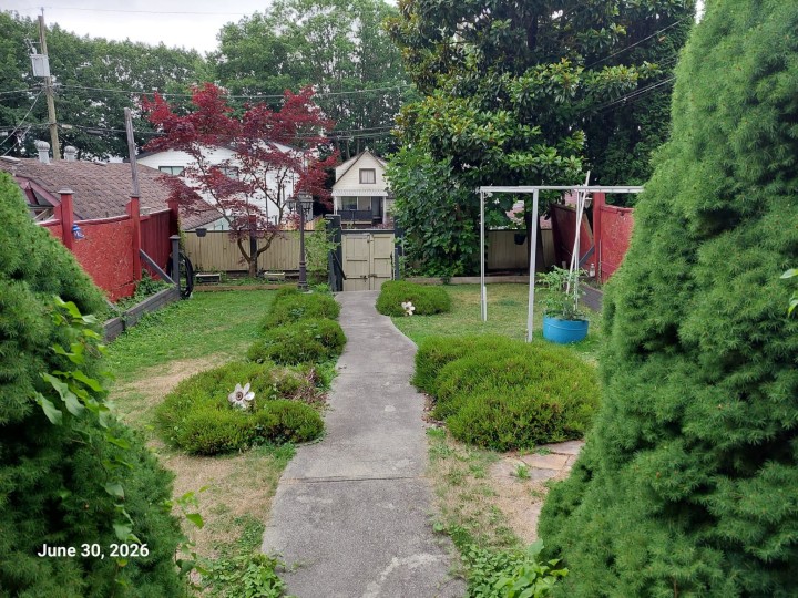 Photo 14 at 3638 E Pender Street, Renfrew VE, Vancouver East