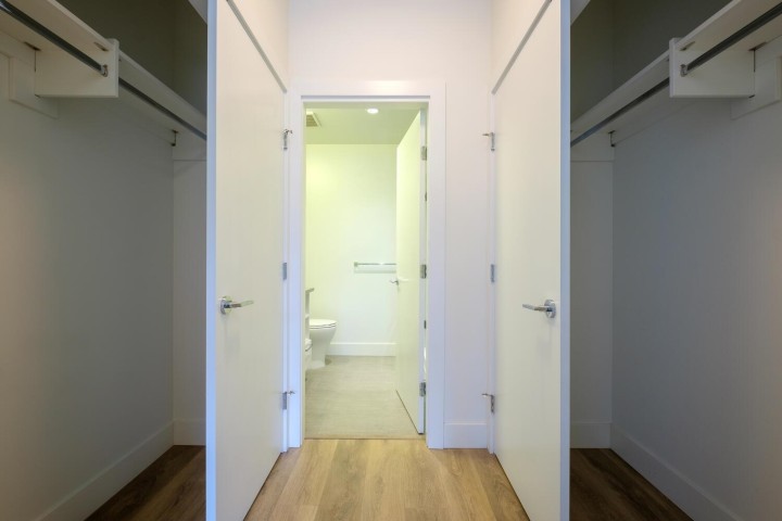 Photo 10 at 607 - 3488 Sawmill Crescent, South Marine, Vancouver East