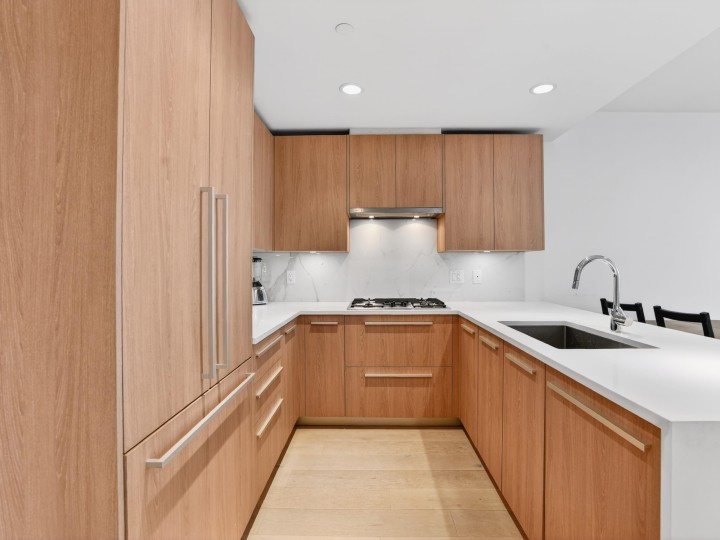 Photo 17 at 604 - 2780 Valley Centre Avenue, North Vancouver