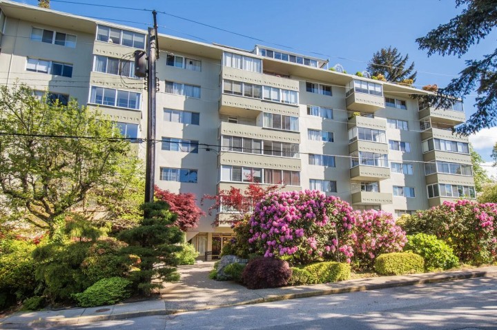 Photo 1 at 108 - 1425 Esquimalt Avenue, Ambleside, West Vancouver