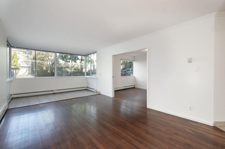Photo 10 at 108 - 1425 Esquimalt Avenue, Ambleside, West Vancouver