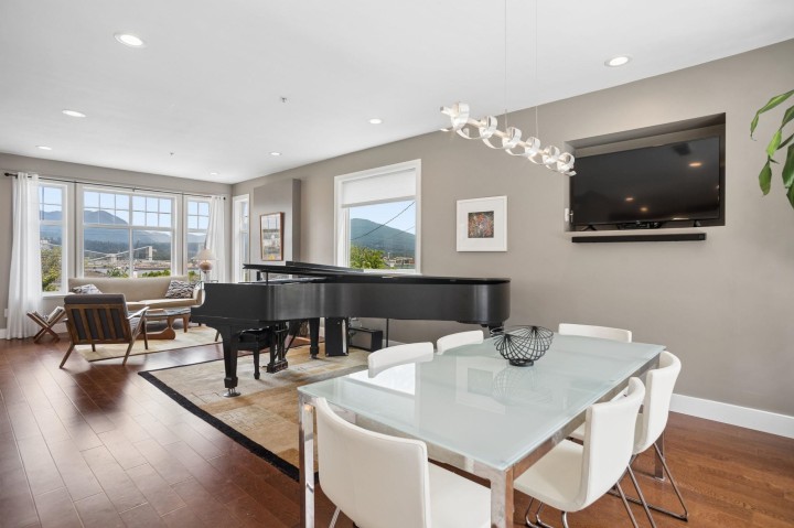 Photo 12 at 2808 Wall Street, Vancouver East