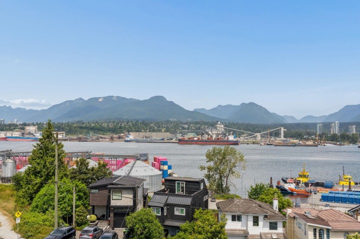 Photo 28 at 2808 Wall Street, Vancouver East