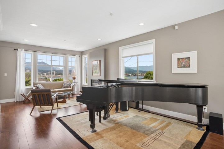 Photo 9 at 2808 Wall Street, Vancouver East