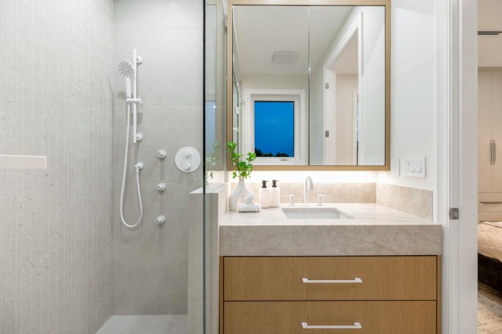 Photo 24 at 2078 W 57th Avenue, S.W. Marine, Vancouver West