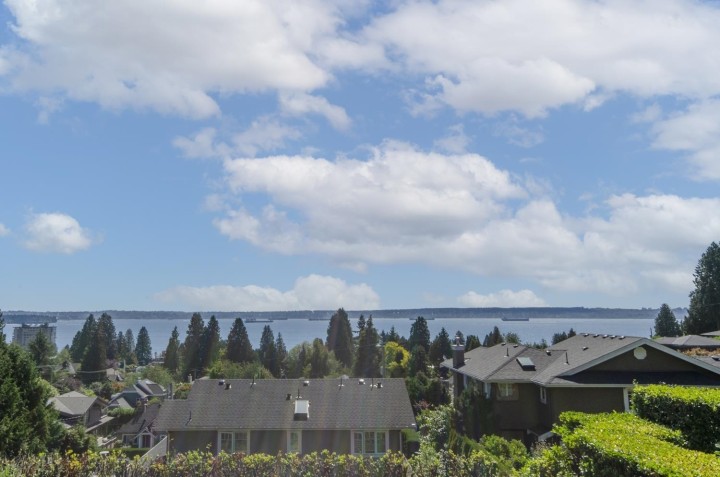 Photo 1 at 2522 Nelson Avenue, Dundarave, West Vancouver