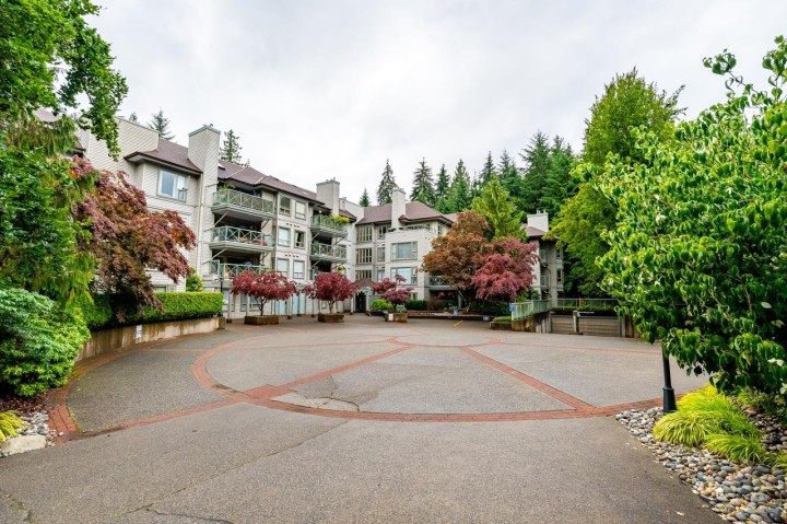 Photo 33 at 405 - 3658 Banff Court, Northlands, North Vancouver