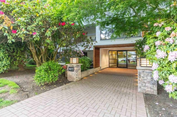 Photo 12 at 302 - 1877 W 5th Avenue, Kitsilano, Vancouver West