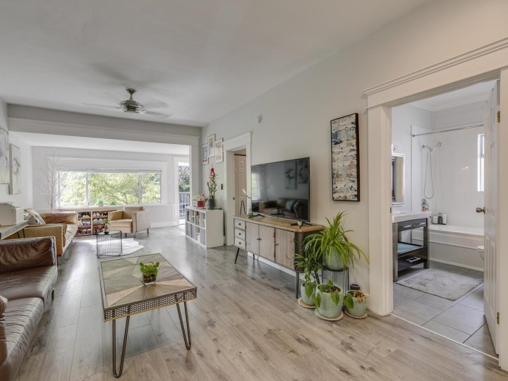 Photo 3 at 1577 E 26th Avenue, Knight, Vancouver East