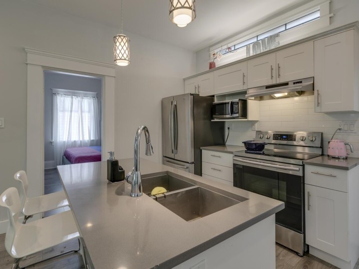 Photo 11 at 1577 E 26th Avenue, Knight, Vancouver East