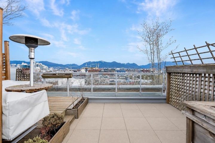 Photo 1 at 708 - 384 E 1st Avenue, Strathcona, Vancouver East